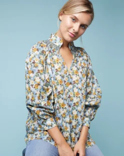 Long-Sleeved Maeve Smocking Top In Blue/Gold Nysa Liberty Fabric -ULLA JOHNSON || Joseph || A.P.C. Sales Store M F23 CATALOG S71377 32 D1 PDP