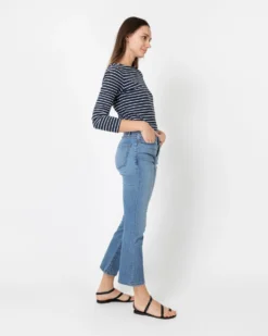 Flare Cropped 5-Pocket Jean In 7-Year Indigo Stretch Denim -ULLA JOHNSON || Joseph || A.P.C. Sales Store S70266 4