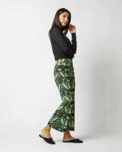 Hendrix Pant In Green Papyrus Heavy Stretch Cotton -ULLA JOHNSON || Joseph || A.P.C. Sales Store S72348 839